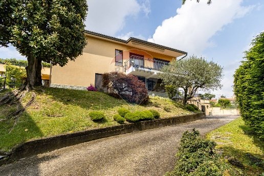 casa indipendente in vendita a Besana in Brianza