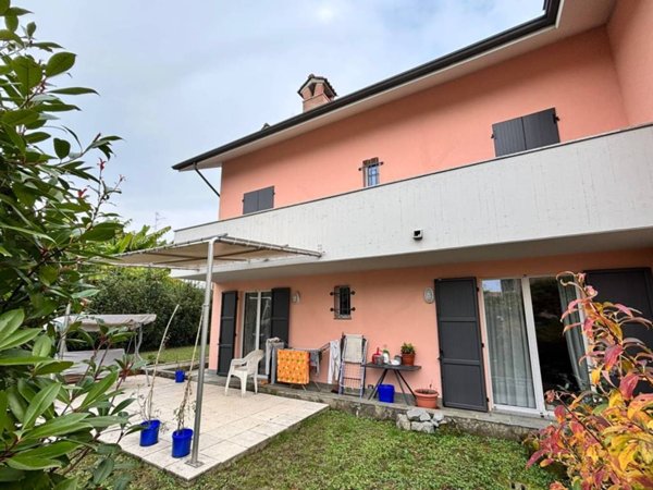 casa indipendente in vendita a Besana in Brianza