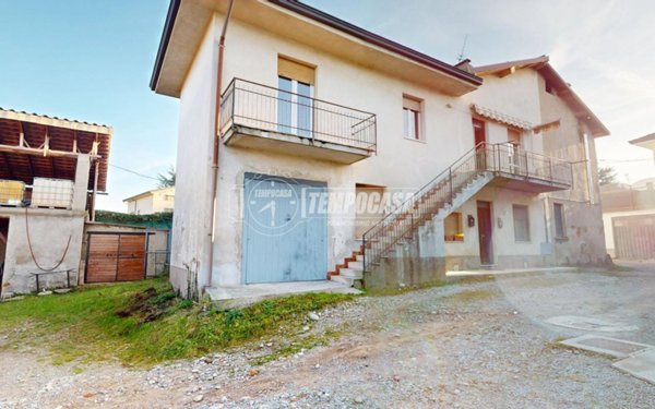 appartamento in vendita a Besana in Brianza