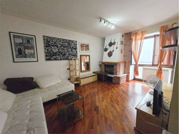 appartamento in vendita a Besana in Brianza