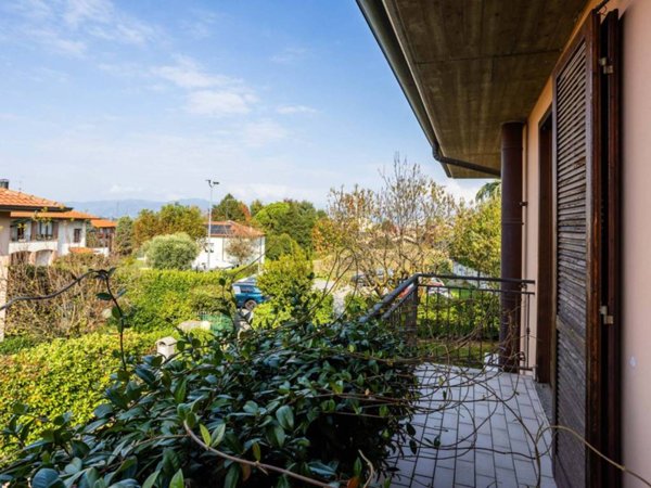 appartamento in vendita a Besana in Brianza