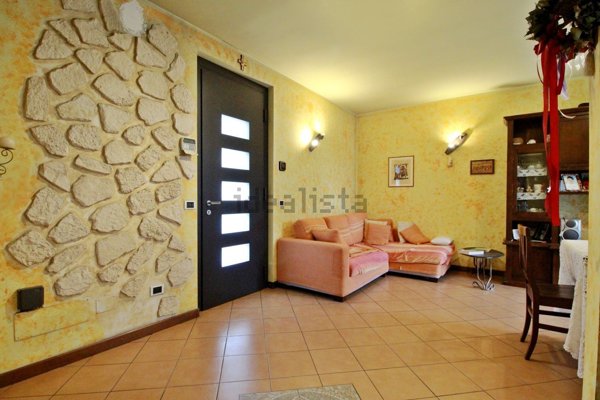 casa indipendente in vendita a Besana in Brianza