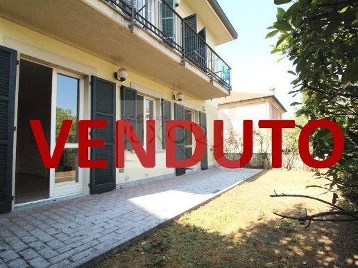appartamento in vendita a Besana in Brianza in zona Villa Raverio