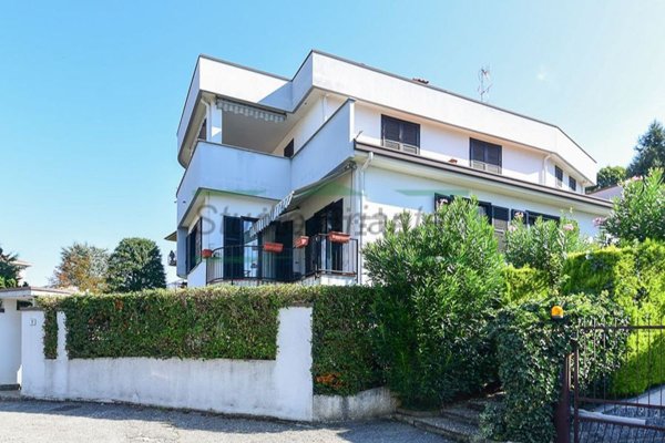 casa indipendente in vendita a Besana in Brianza