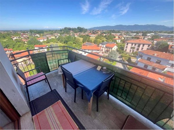 appartamento in vendita a Besana in Brianza