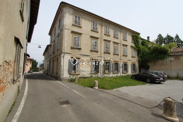 casa indipendente in vendita a Besana in Brianza