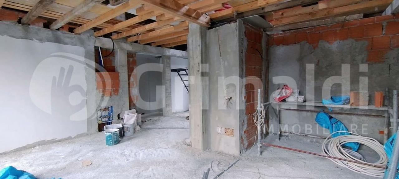 appartamento in vendita a Besana in Brianza