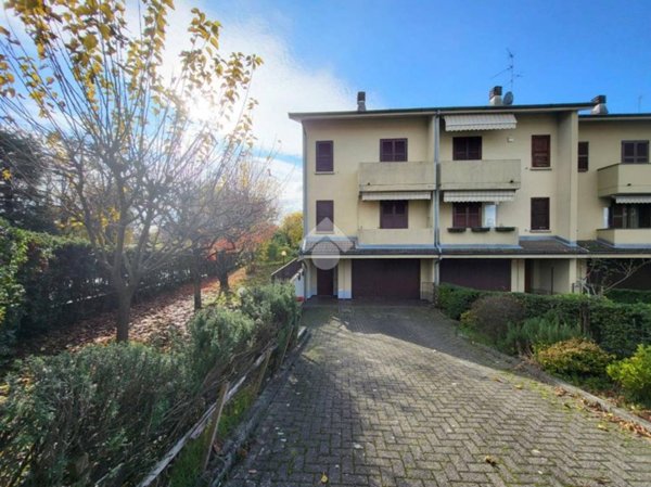 casa indipendente in vendita a Besana in Brianza