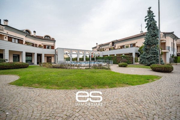 appartamento in vendita a Besana in Brianza
