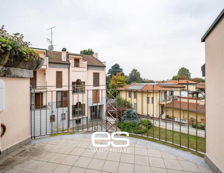 appartamento in vendita a Besana in Brianza