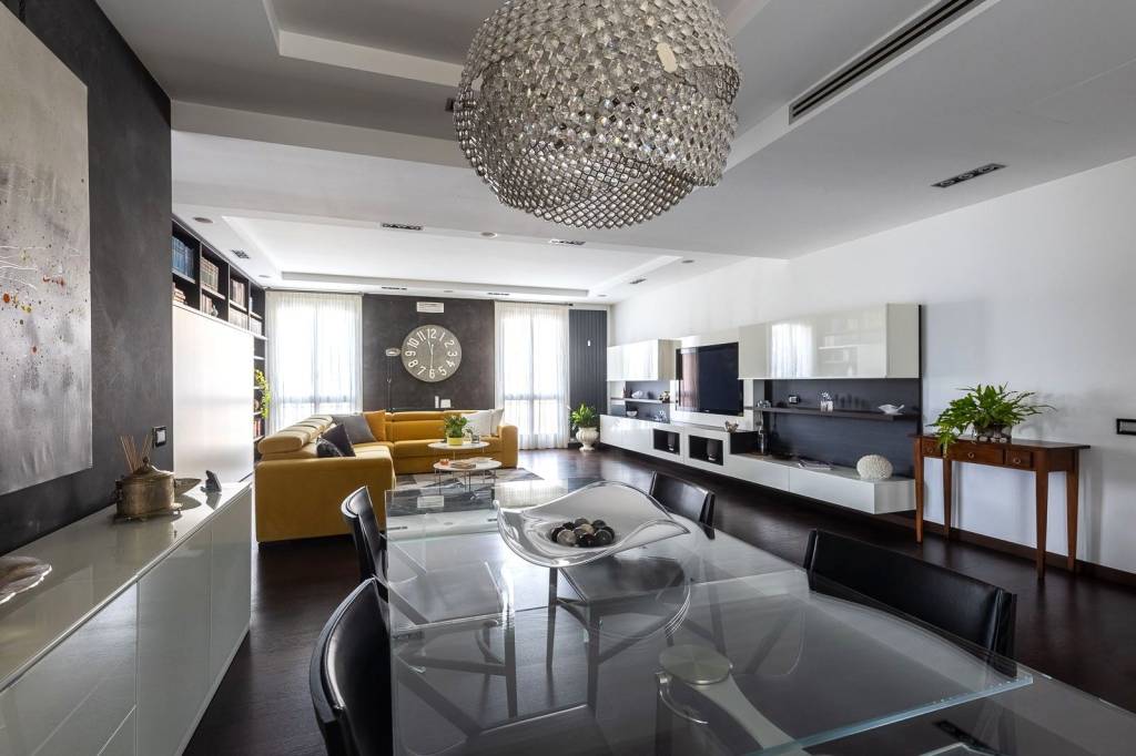 appartamento in vendita a Besana in Brianza