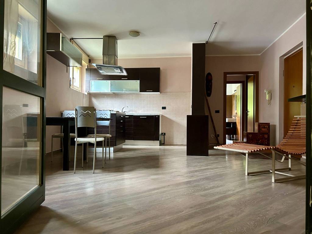 appartamento in vendita a Besana in Brianza