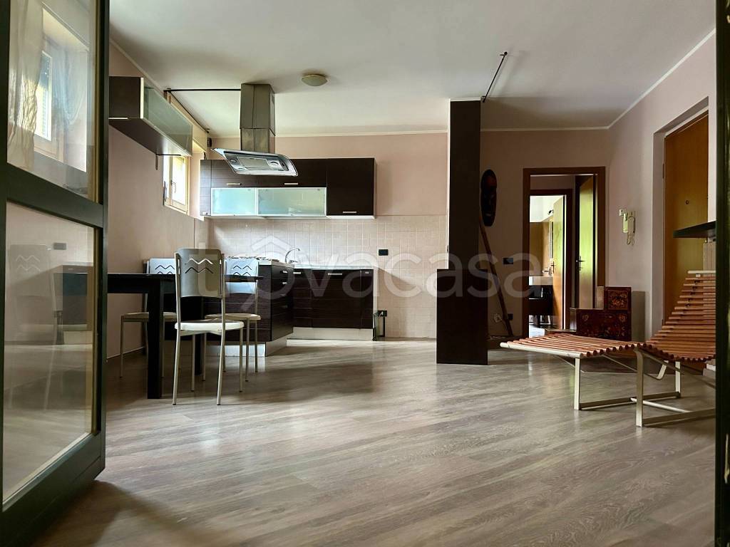 appartamento in vendita a Besana in Brianza