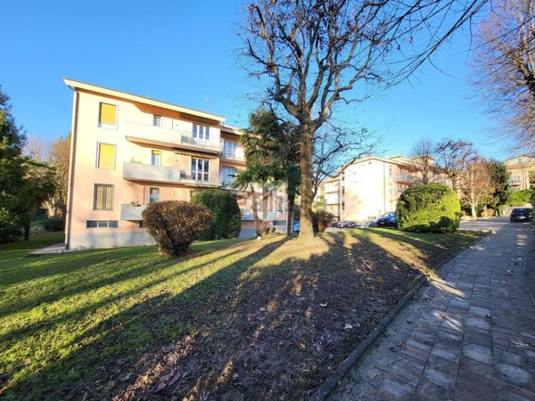 appartamento in vendita a Besana in Brianza