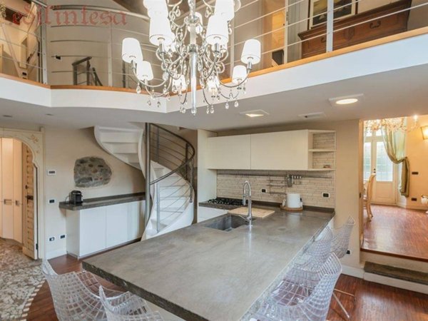 casa indipendente in vendita a Besana in Brianza