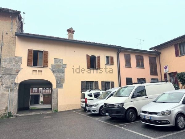 appartamento in vendita a Besana in Brianza