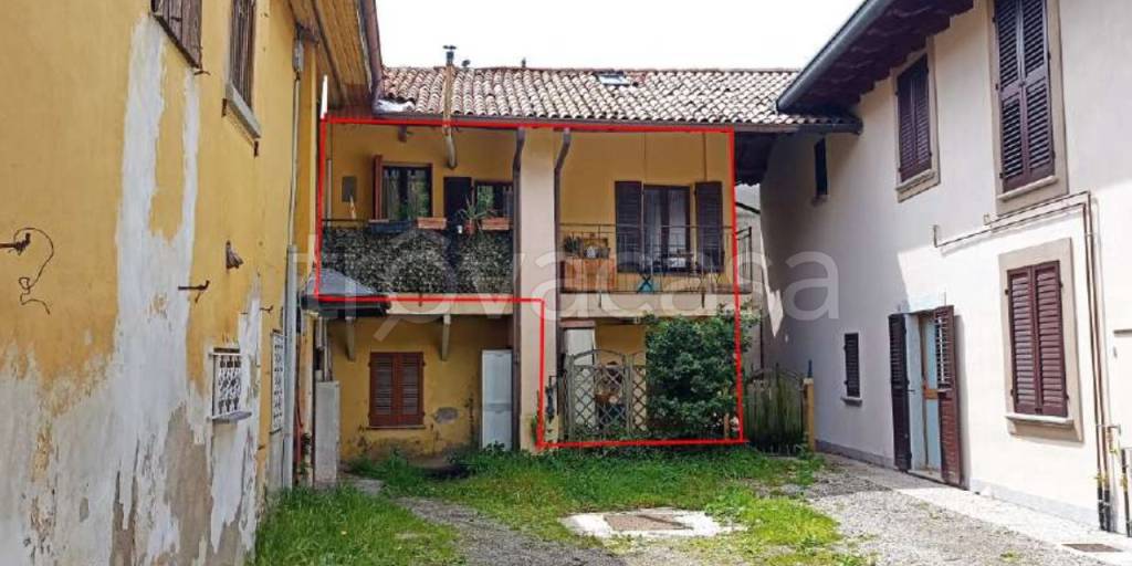 appartamento in vendita a Besana in Brianza