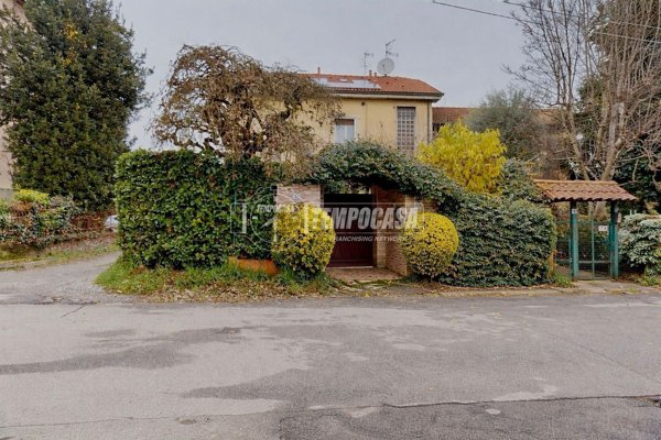 casa indipendente in vendita a Besana in Brianza