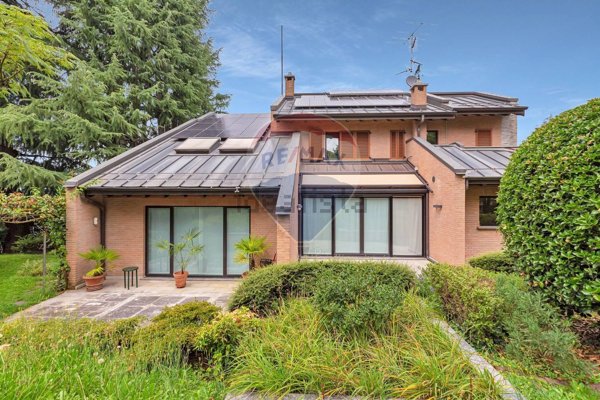 casa indipendente in vendita a Besana in Brianza