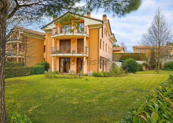 appartamento in vendita a Besana in Brianza