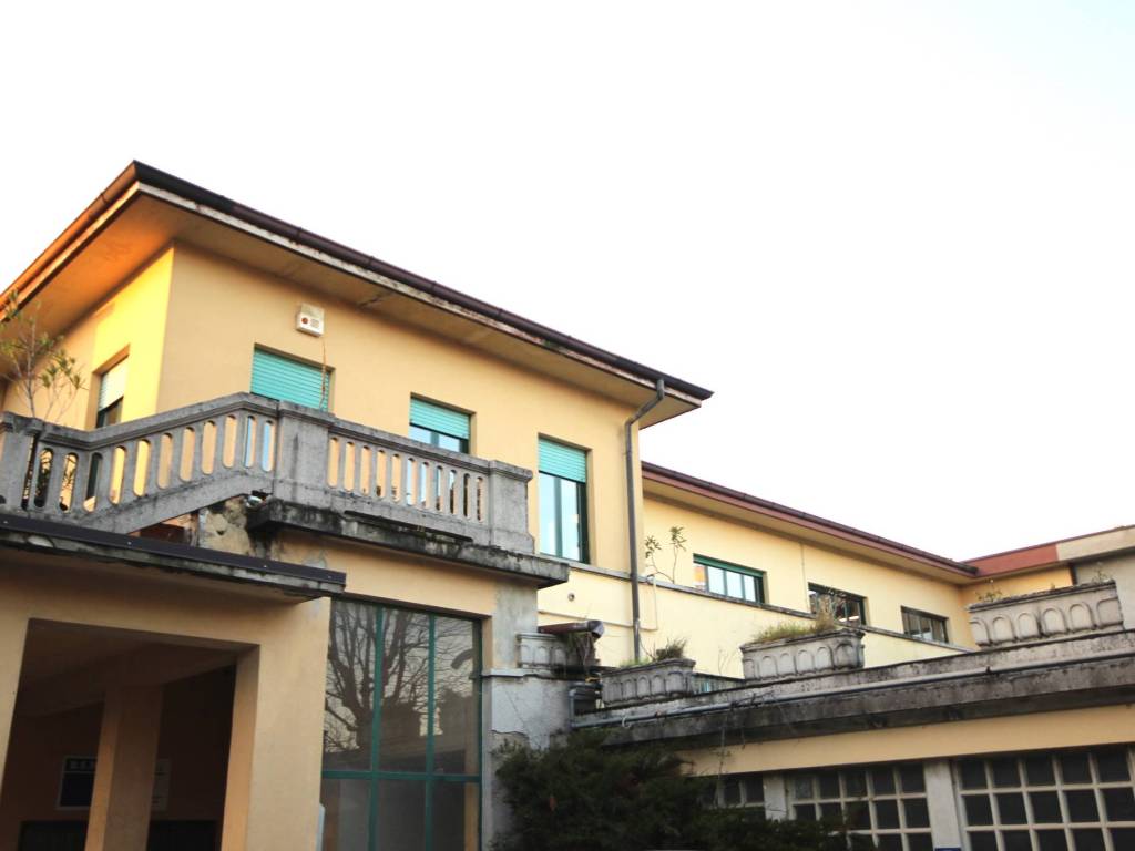 appartamento in vendita a Besana in Brianza in zona Calò