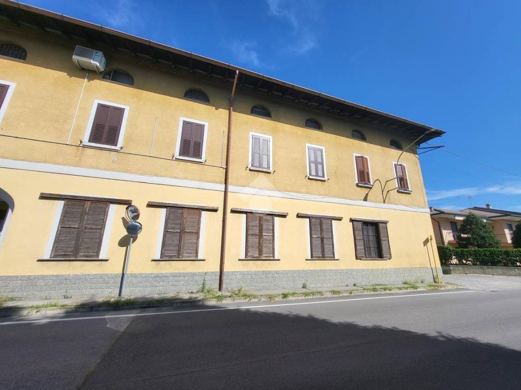 appartamento in vendita a Besana in Brianza