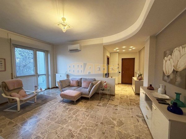 appartamento in vendita a Besana in Brianza