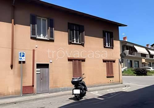 appartamento in vendita a Besana in Brianza