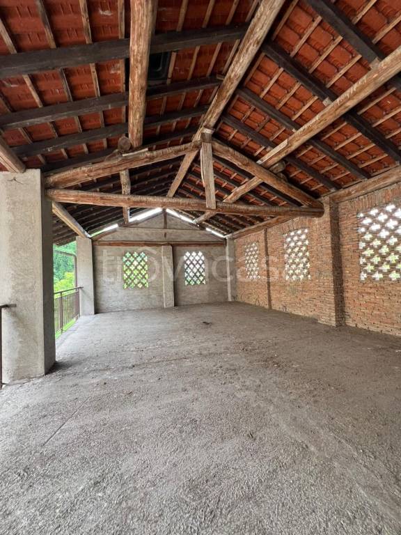 appartamento in vendita a Besana in Brianza