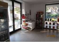 negozio in vendita a Besana in Brianza