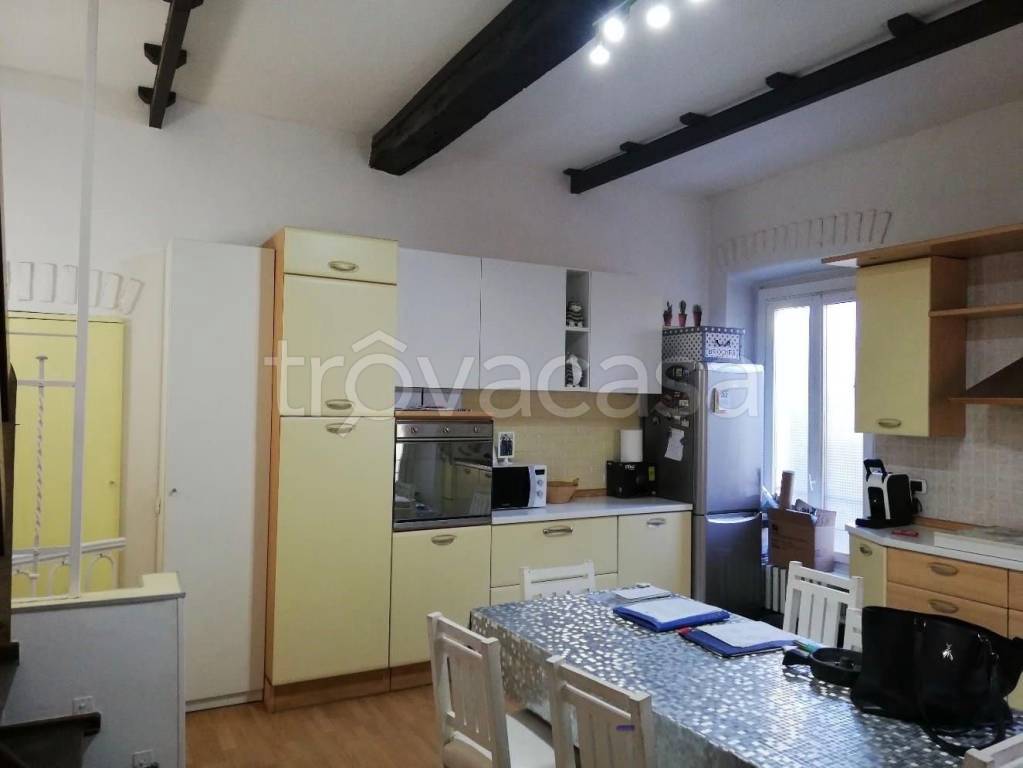 casa indipendente in vendita a Besana in Brianza