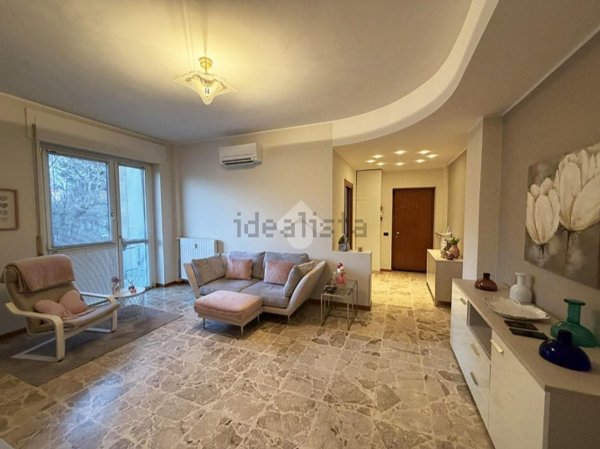 appartamento in vendita a Besana in Brianza