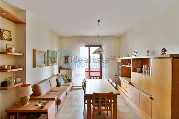 appartamento in vendita a Besana in Brianza in zona Montesiro