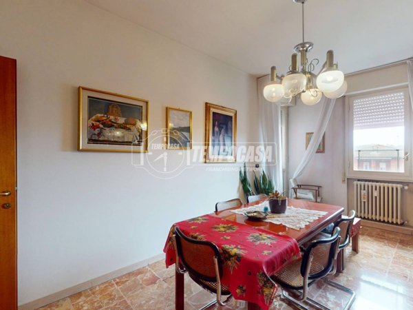 appartamento in vendita a Besana in Brianza in zona Villa Raverio