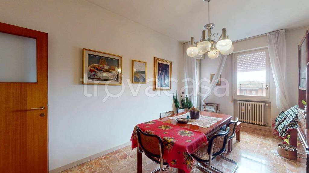 appartamento in vendita a Besana in Brianza in zona Villa Raverio