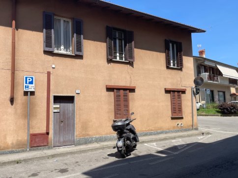 appartamento in vendita a Besana in Brianza