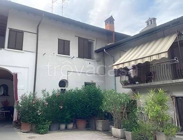 appartamento in vendita a Besana in Brianza