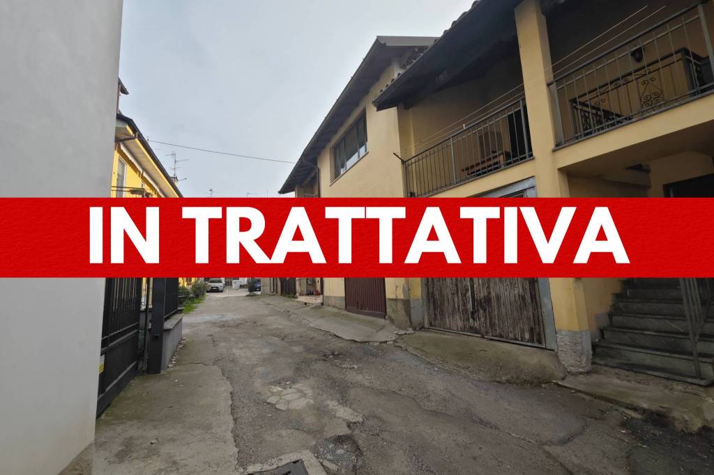 appartamento in vendita a Besana in Brianza in zona Calò