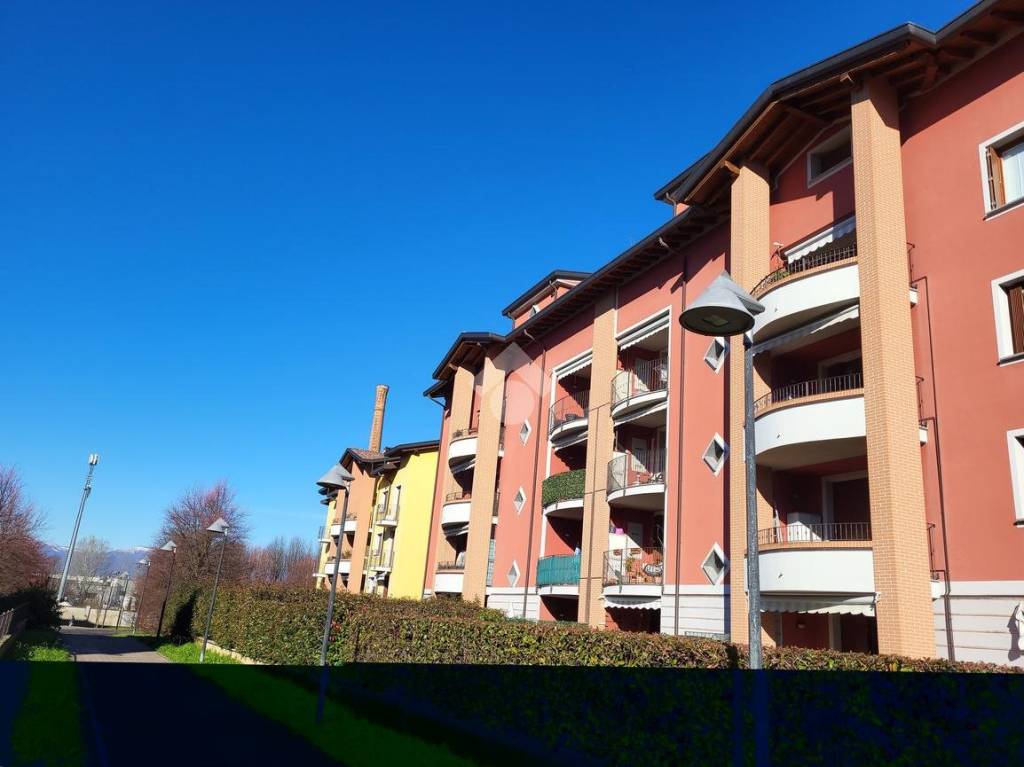 appartamento in vendita a Besana in Brianza