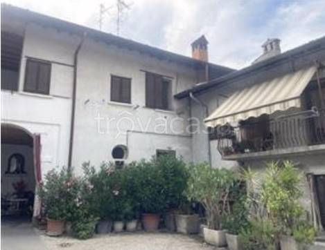 appartamento in vendita a Besana in Brianza