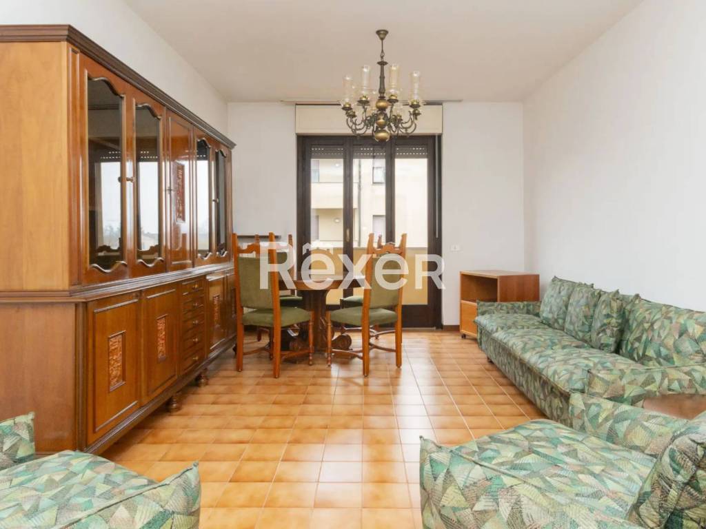 appartamento in vendita a Besana in Brianza in zona Villa Raverio