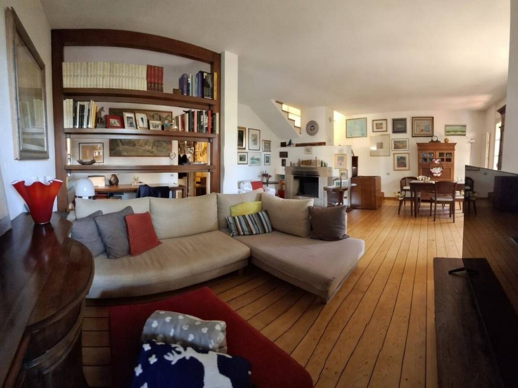 casa indipendente in vendita a Besana in Brianza