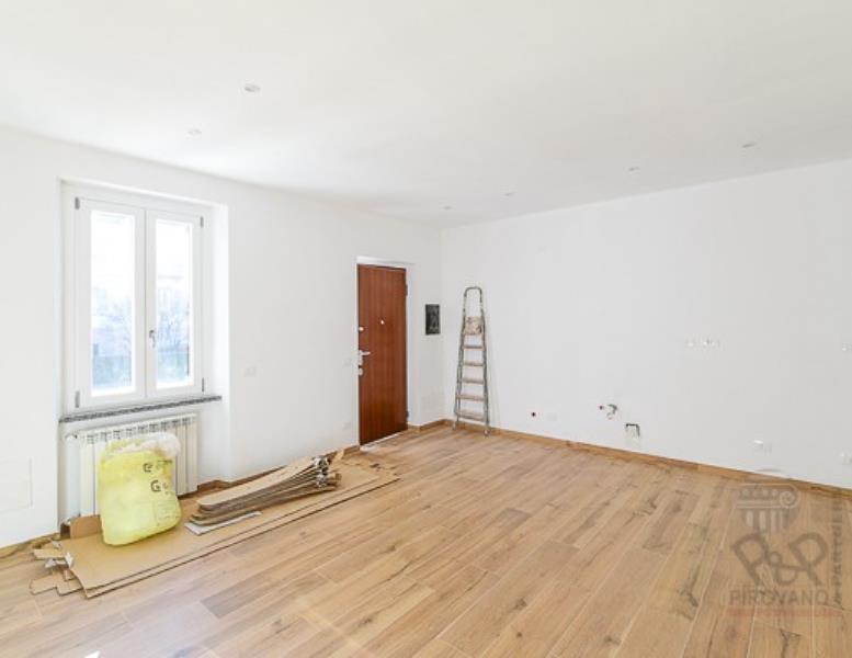 appartamento in vendita a Besana in Brianza in zona Calò