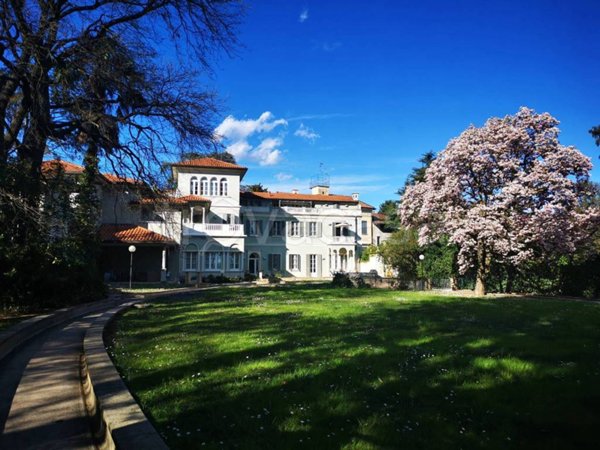 appartamento in vendita a Besana in Brianza
