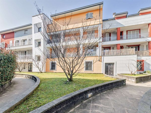 appartamento in vendita a Besana in Brianza