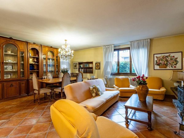 casa indipendente in vendita a Besana in Brianza