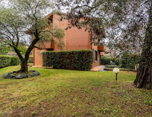 casa indipendente in vendita a Besana in Brianza