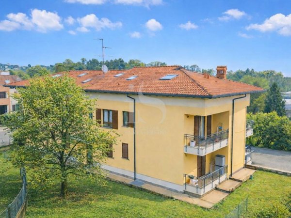 appartamento in vendita a Besana in Brianza