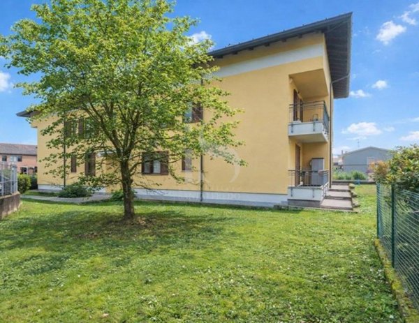 appartamento in vendita a Besana in Brianza