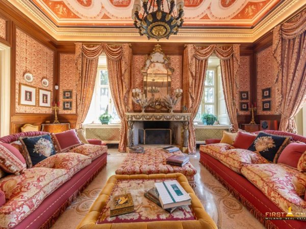 villa in vendita a Besana in Brianza